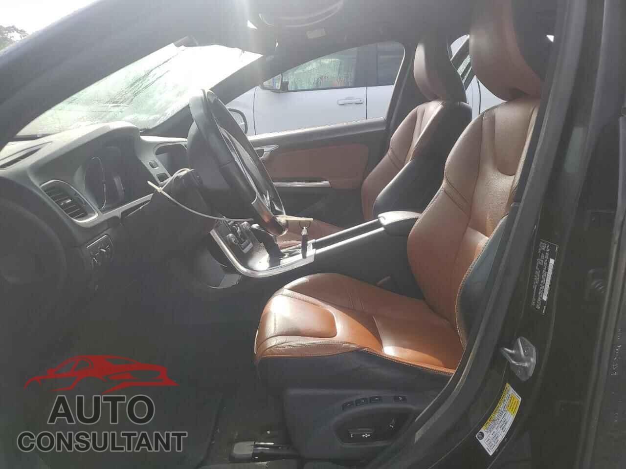 VOLVO S60 2016 - YV1612TK8G2398065
