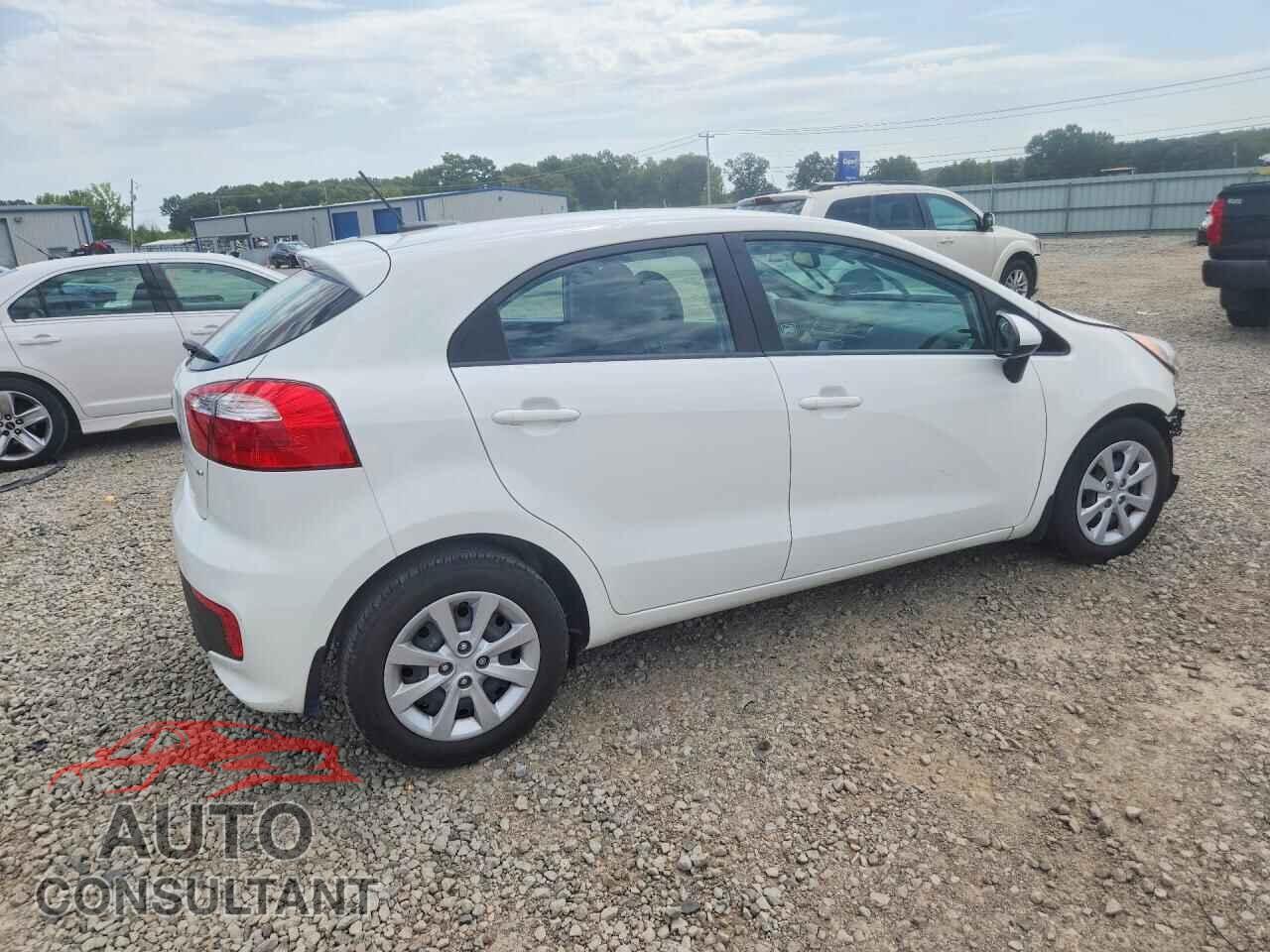 KIA RIO 2017 - KNADN5A36H6036287