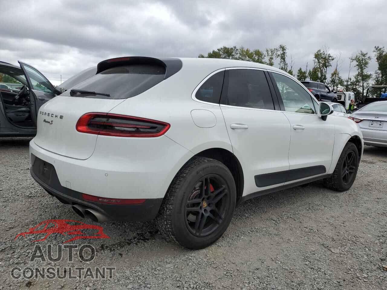 PORSCHE MACAN 2015 - WP1AB2A54FLB57301