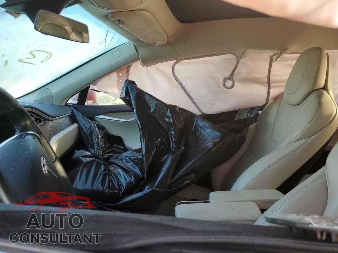 TESLA MODEL S 2017 - 5YJSA1E15HF233821