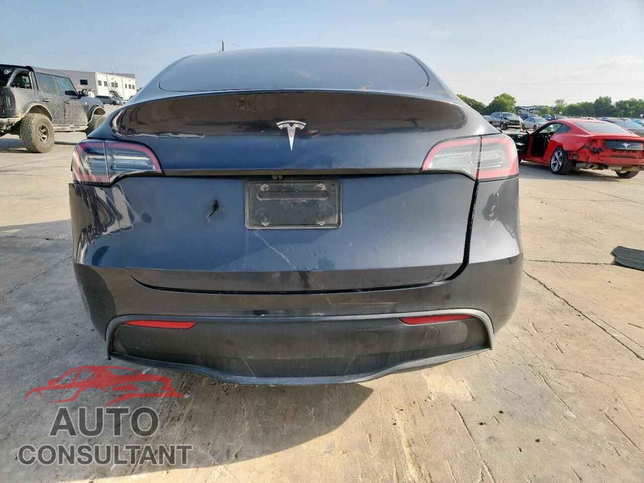 TESLA MODEL Y 2024 - 7SAYGDED4RF106941