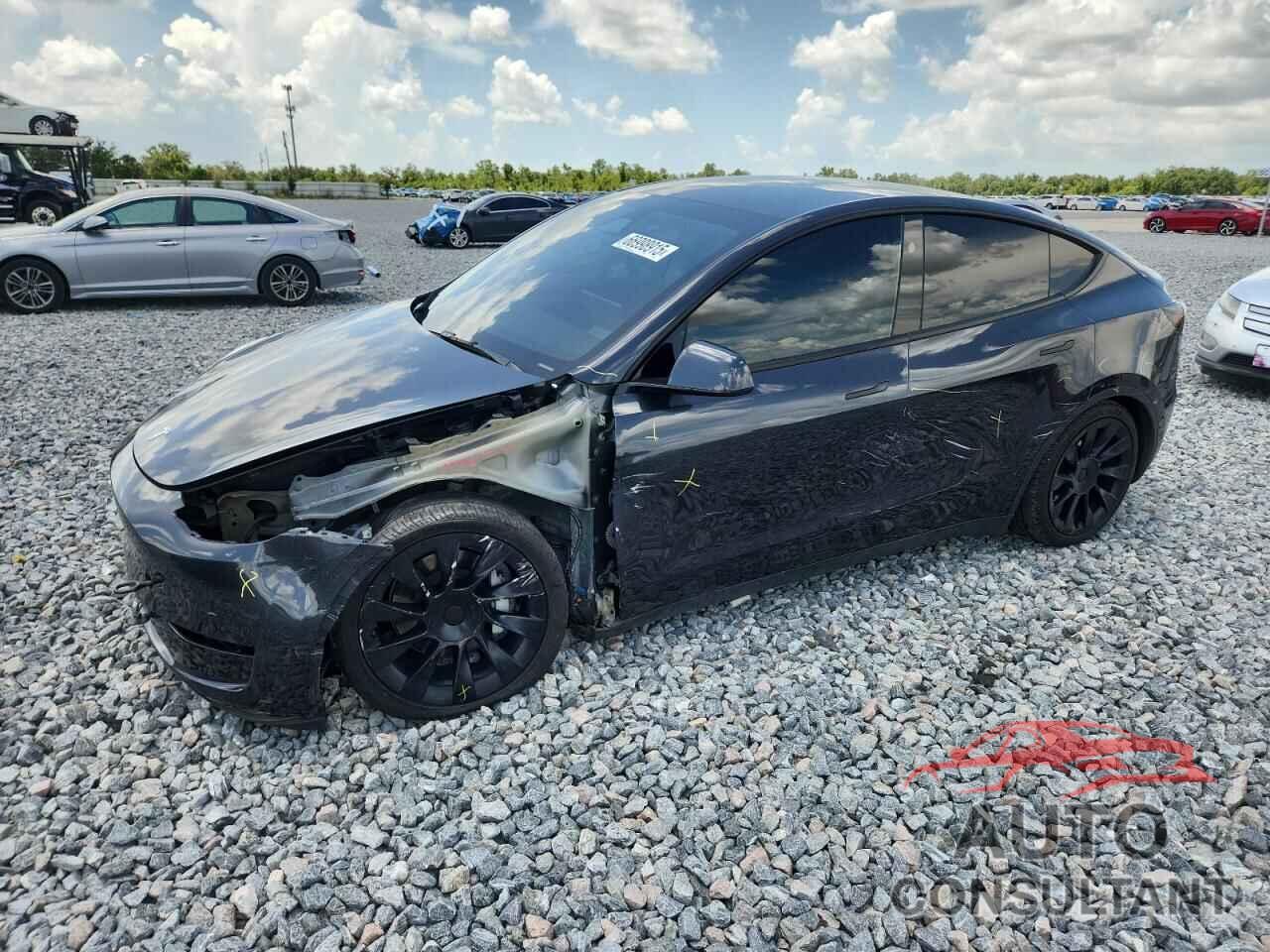 TESLA MODEL Y 2024 - 7SAYGDED8RF040829