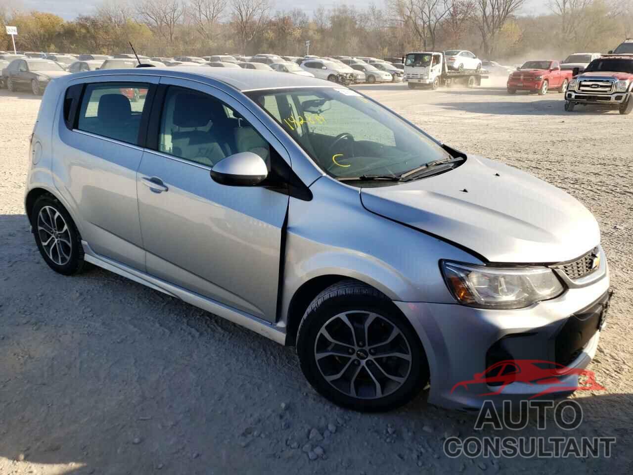 CHEVROLET SONIC 2017 - 1G1JD6SHXH4142884