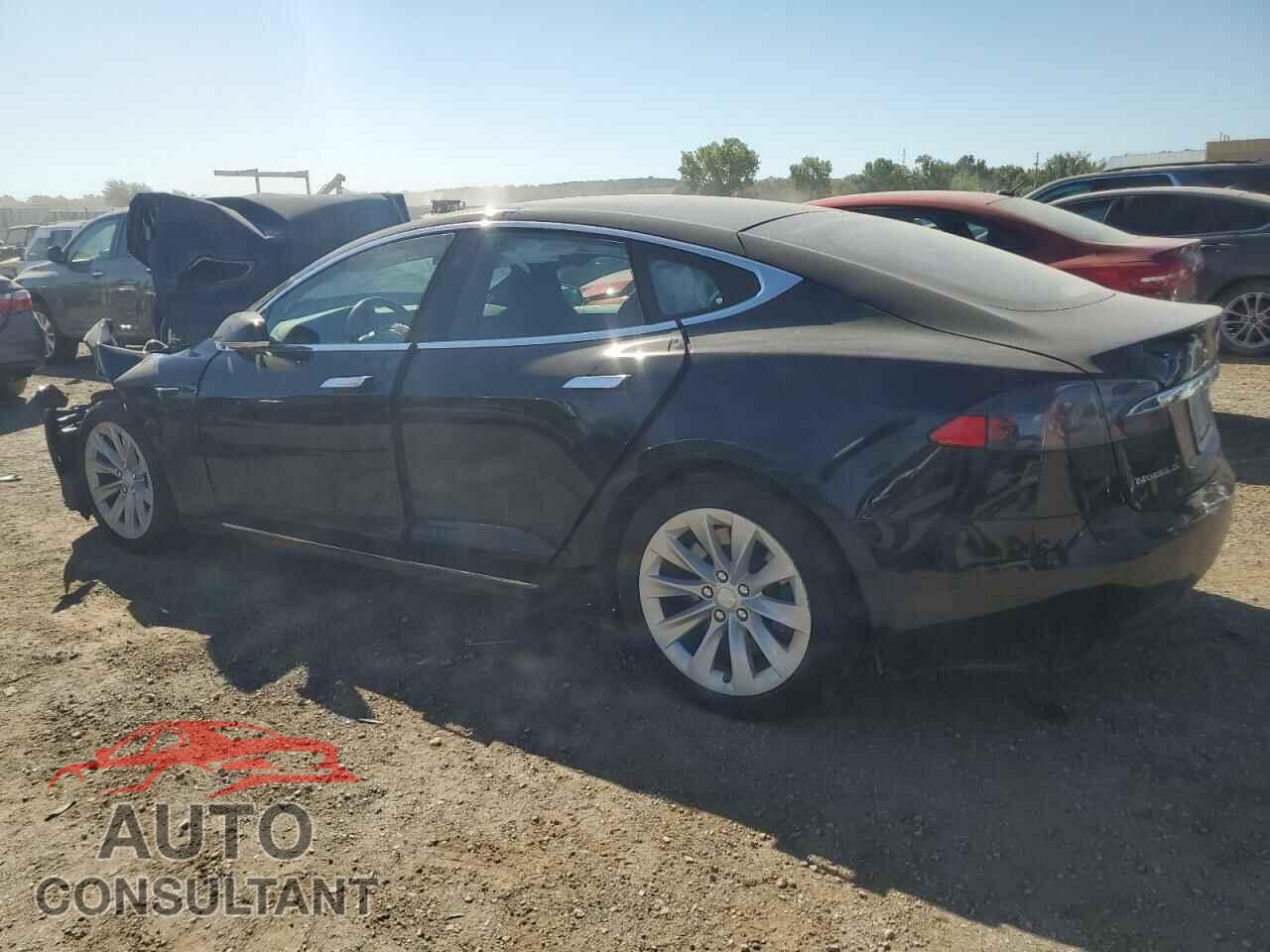 TESLA MODEL S 2018 - 5YJSA1E26JF286459