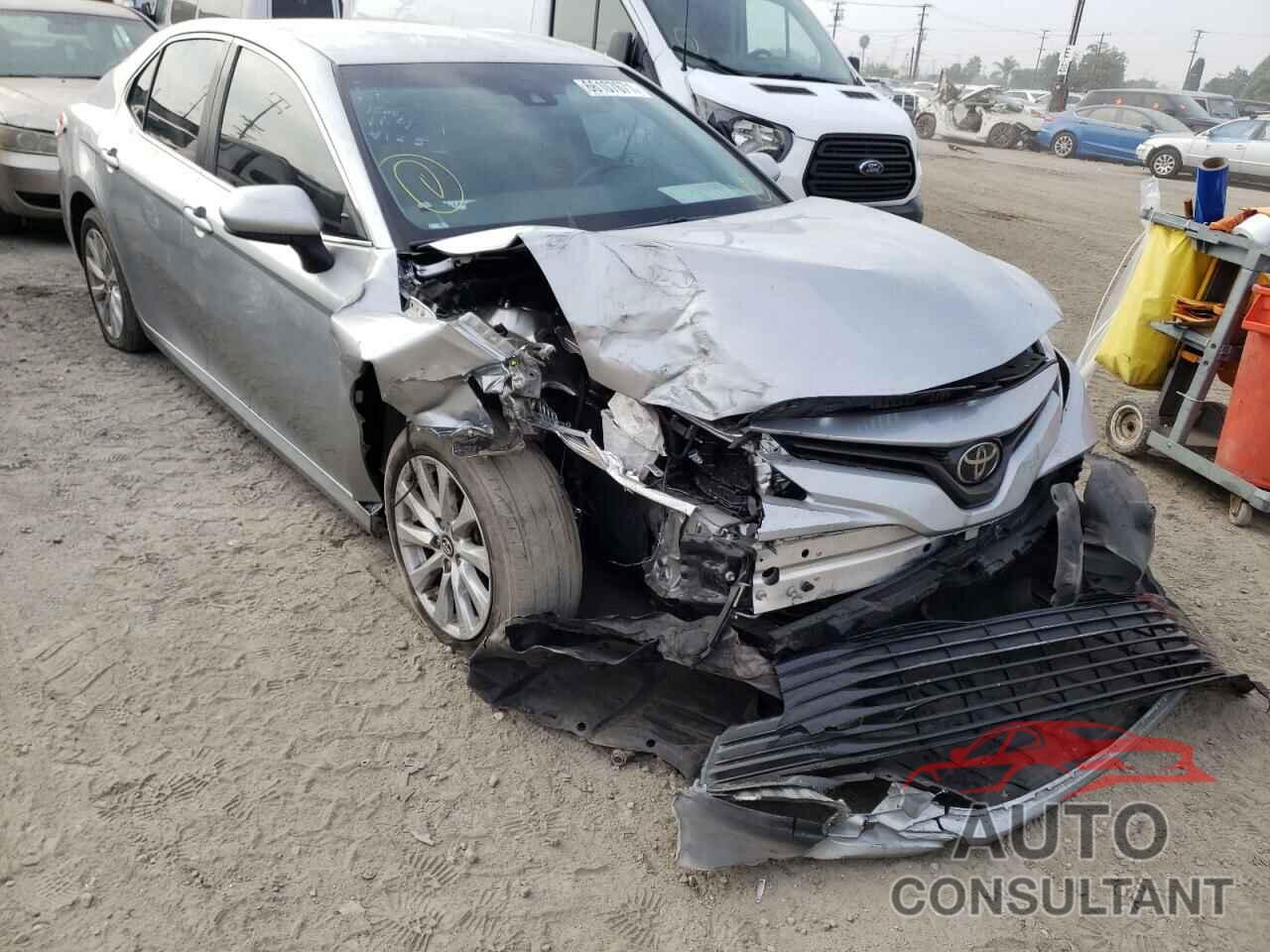 TOYOTA CAMRY 2018 - 4T1B11HKXJU117298