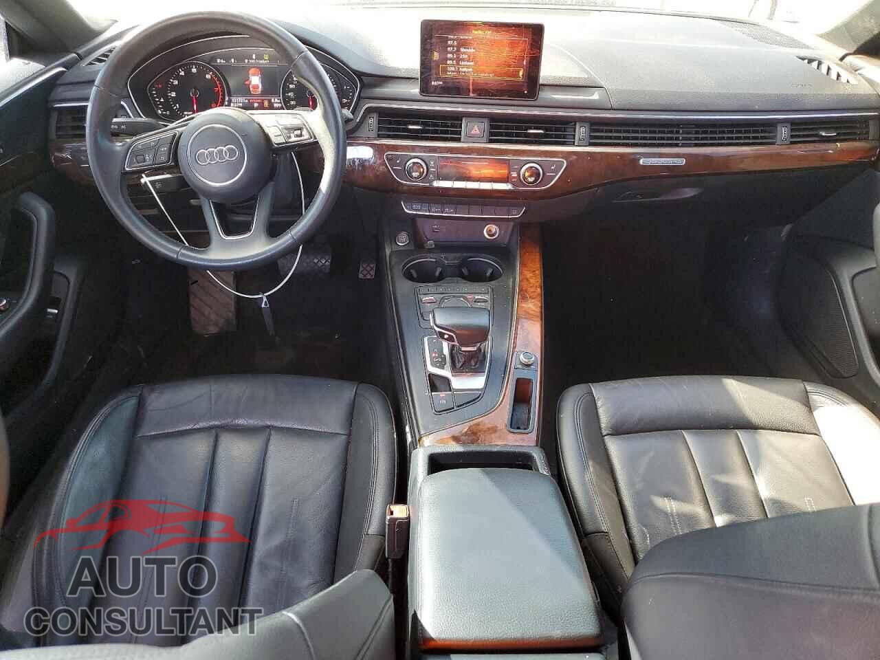 AUDI A5 2019 - WAUANCF54KA060030