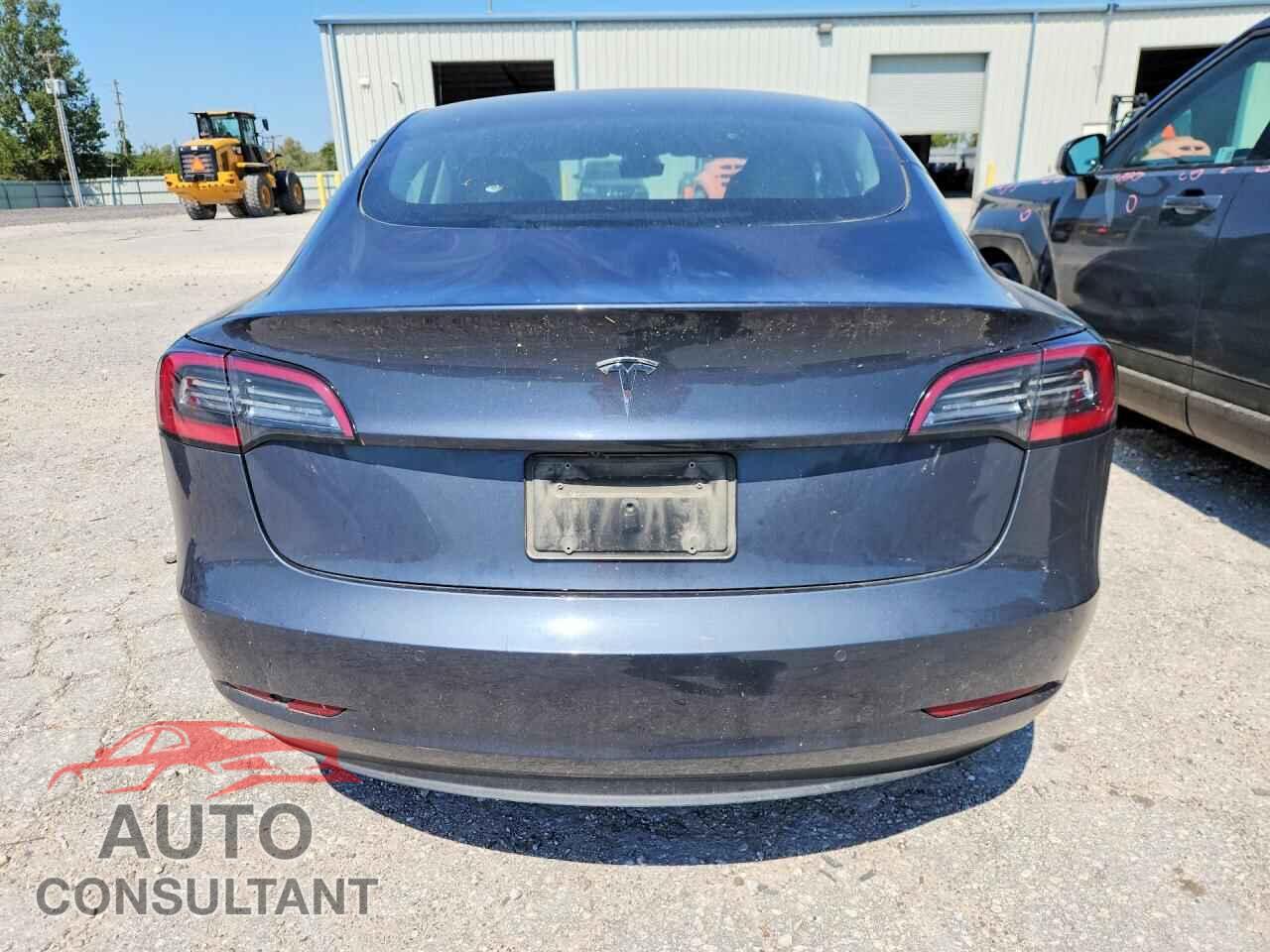 TESLA MODEL 3 2022 - 5YJ3E1EA6NF371811