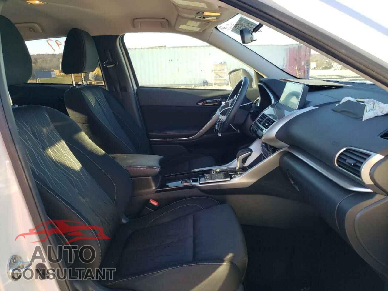 MITSUBISHI ECLIPSE 2018 - JA4AT5AA9JZ056641