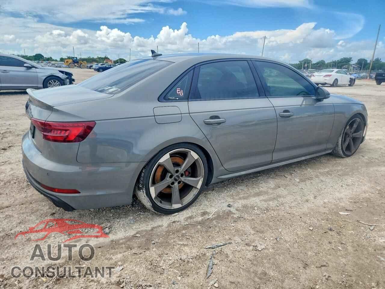 AUDI S4/RS4 2019 - WAUB4AF42KA112323