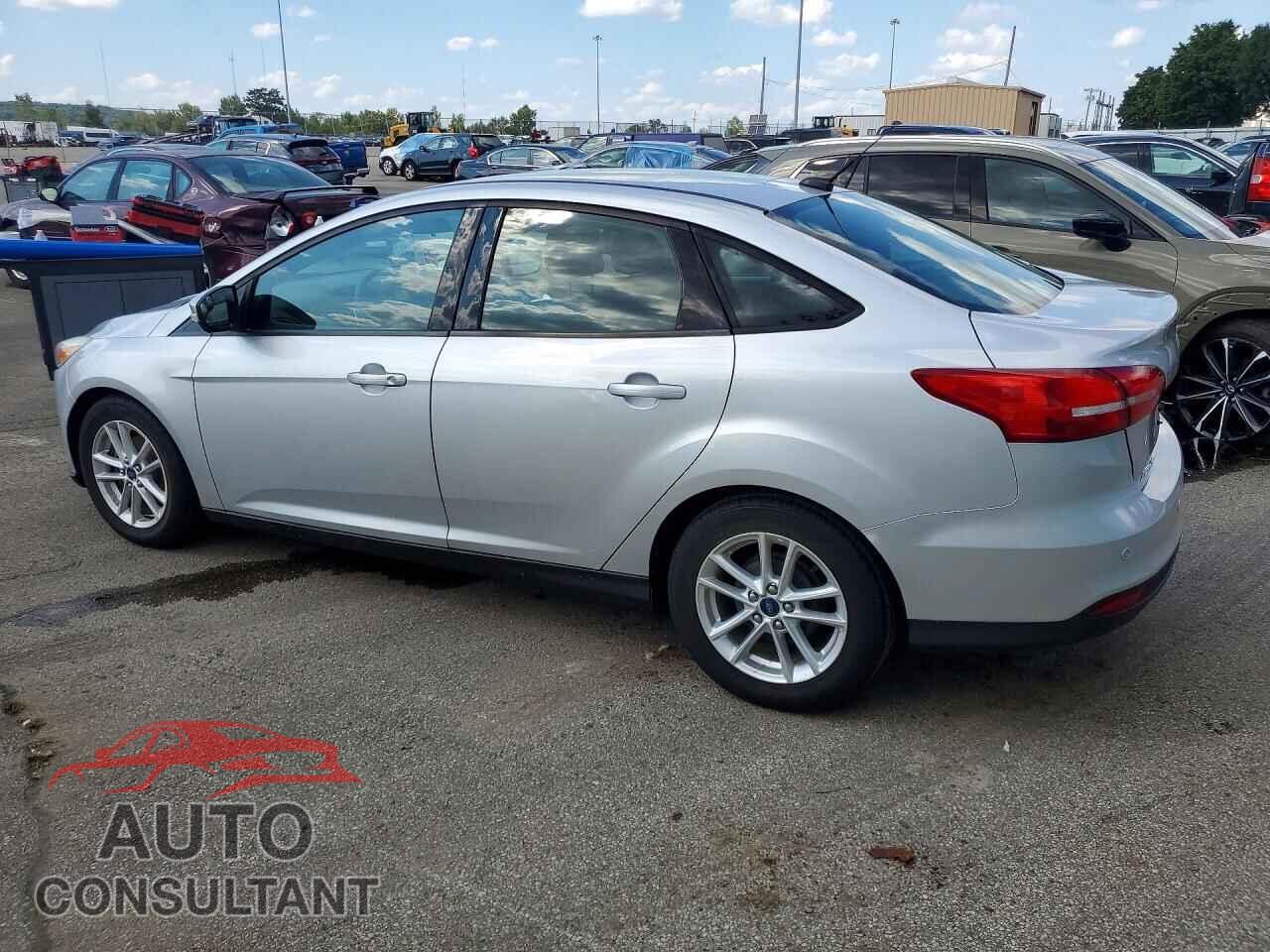 FORD FOCUS 2015 - 1FADP3F23FL280498