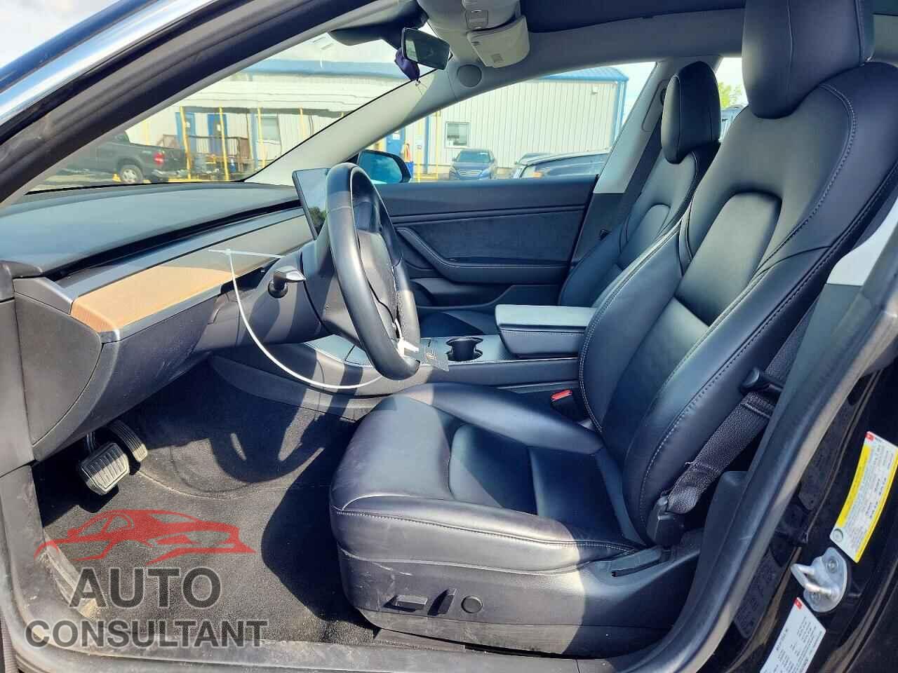 TESLA MODEL 3 2018 - 5YJ3E1EB3JF068262