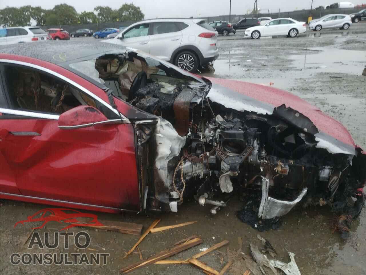TESLA MODEL S 2020 - 5YJSA1E22LF359748