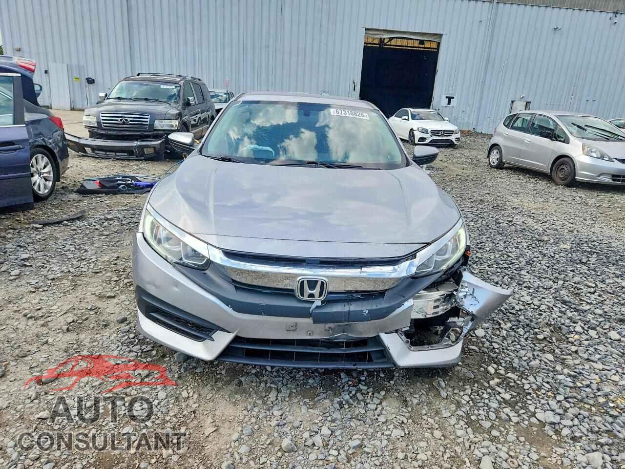 HONDA CIVIC 2018 - 2HGFC2F54JH594364