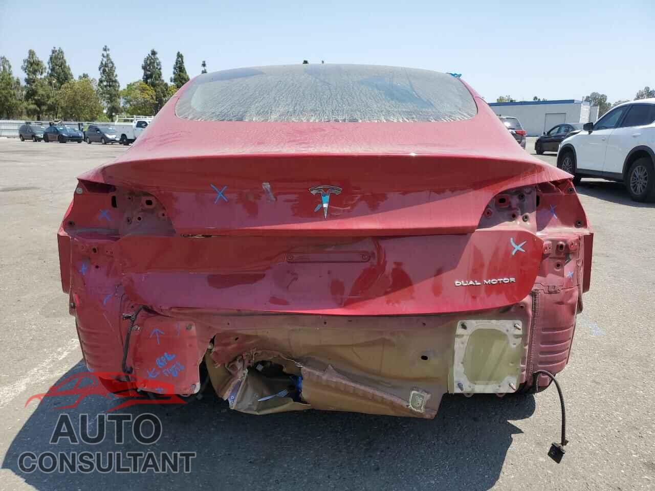 TESLA MODEL 3 2019 - 5YJ3E1EB2KF192119