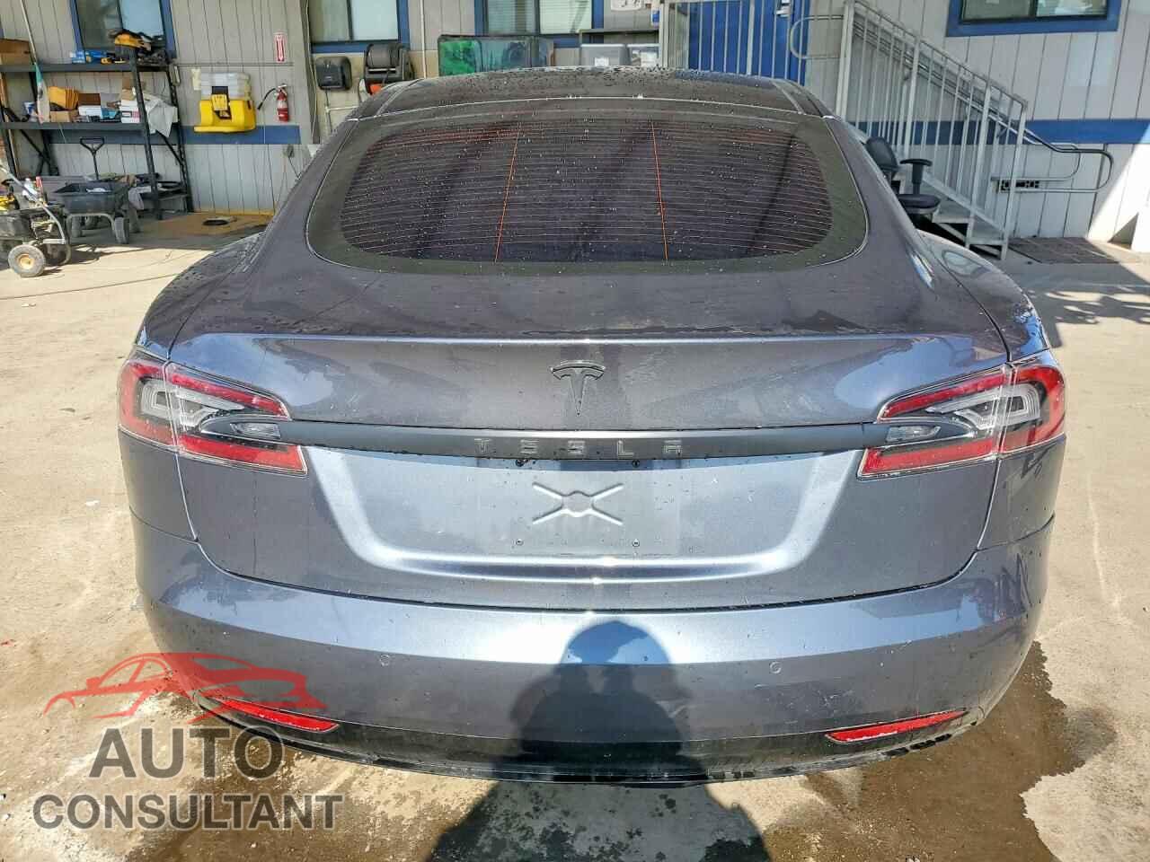 TESLA MODEL S 2018 - 5YJSA1E27JF269203