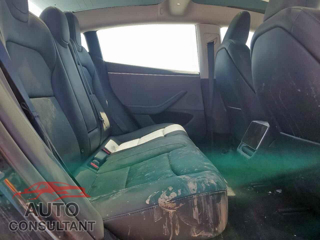 TESLA MODEL 3 2024 - 5YJ3E1EA2RF786114