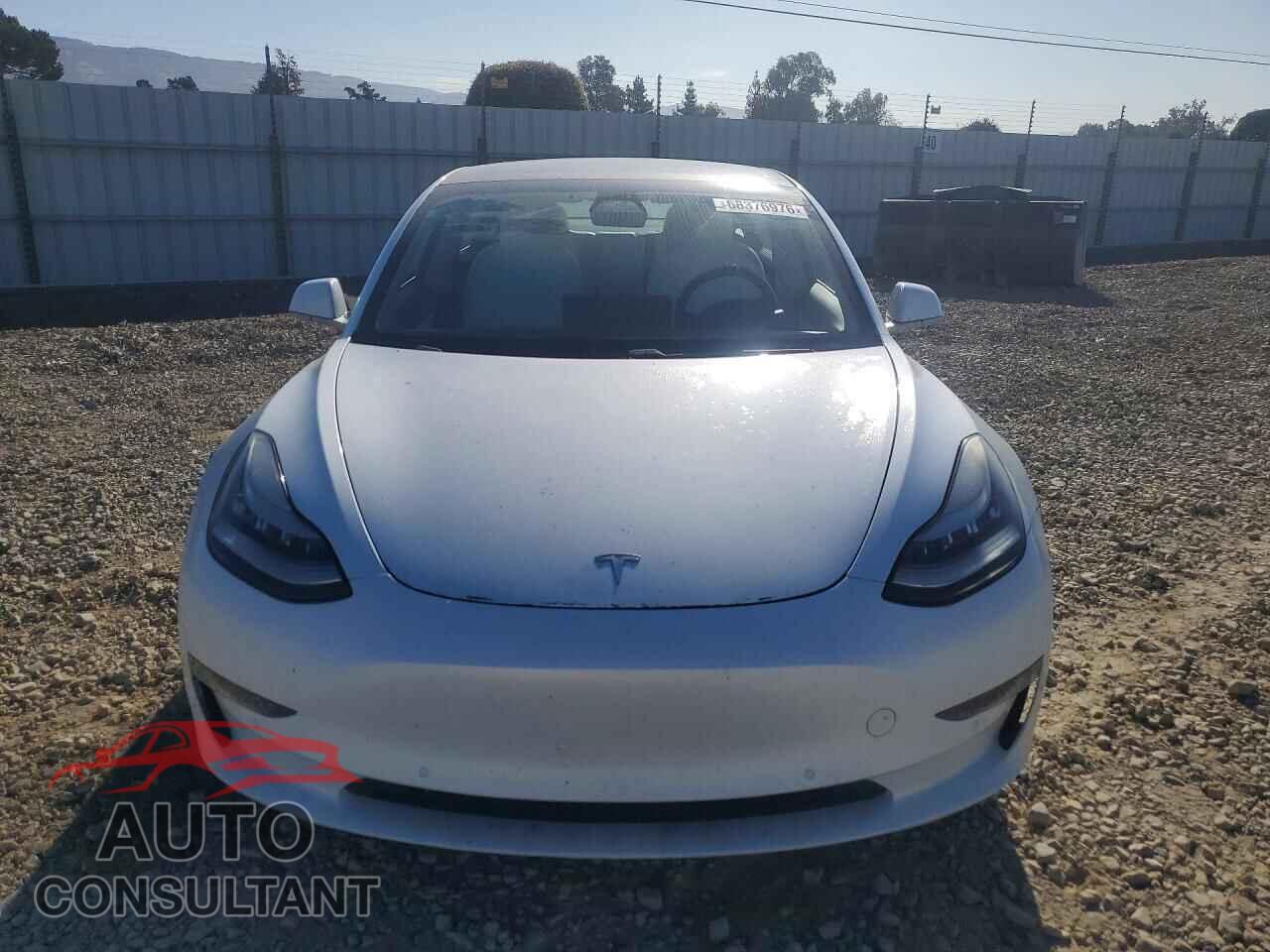 TESLA MODEL 3 2020 - 5YJ3E1EA2LF615256