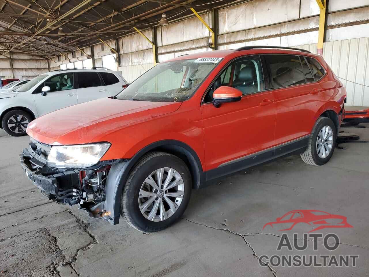 VOLKSWAGEN TIGUAN 2018 - 3VV3B7AX9JM024471