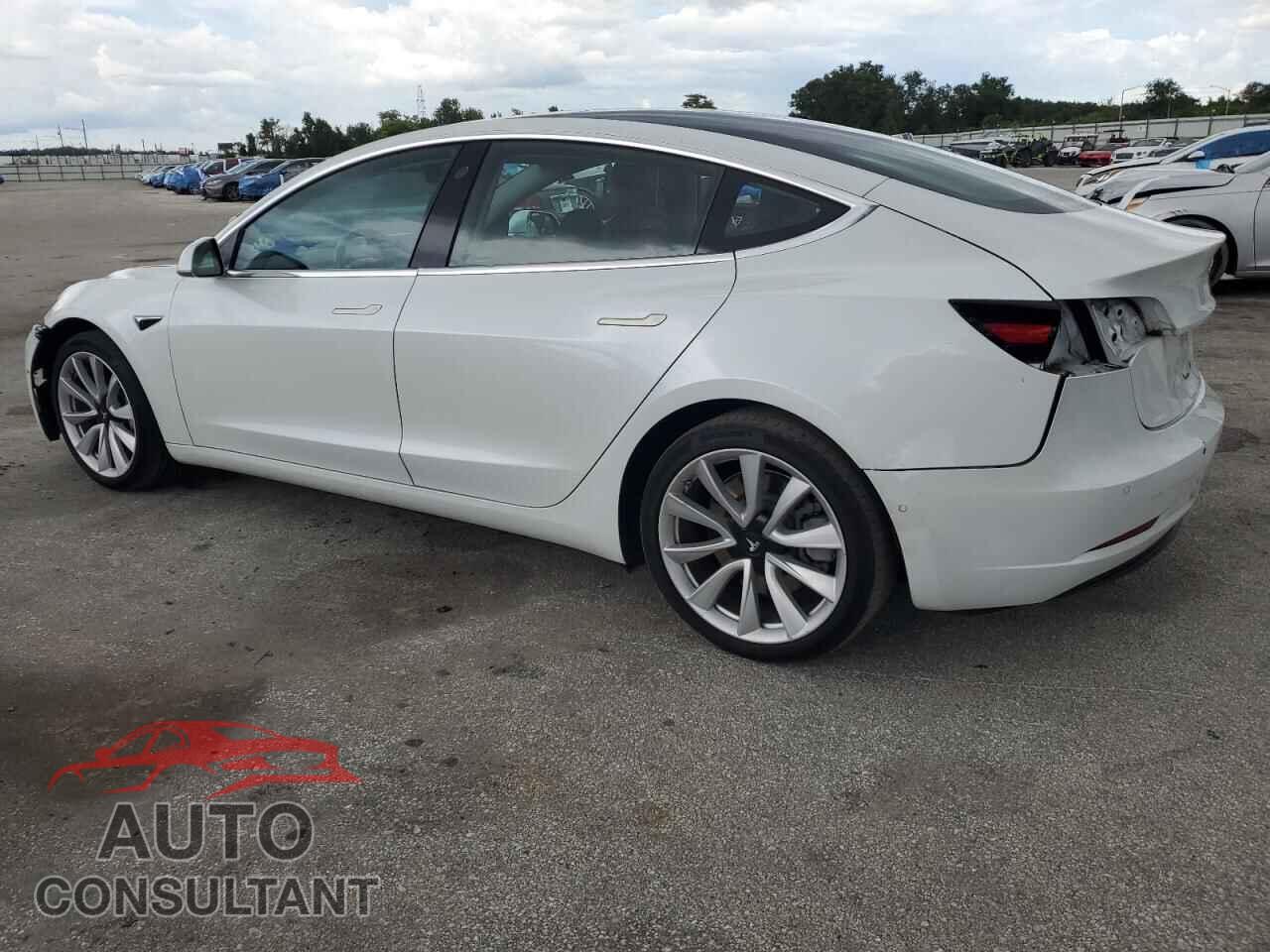 TESLA MODEL 3 2018 - 5YJ3E1EA7JF164855