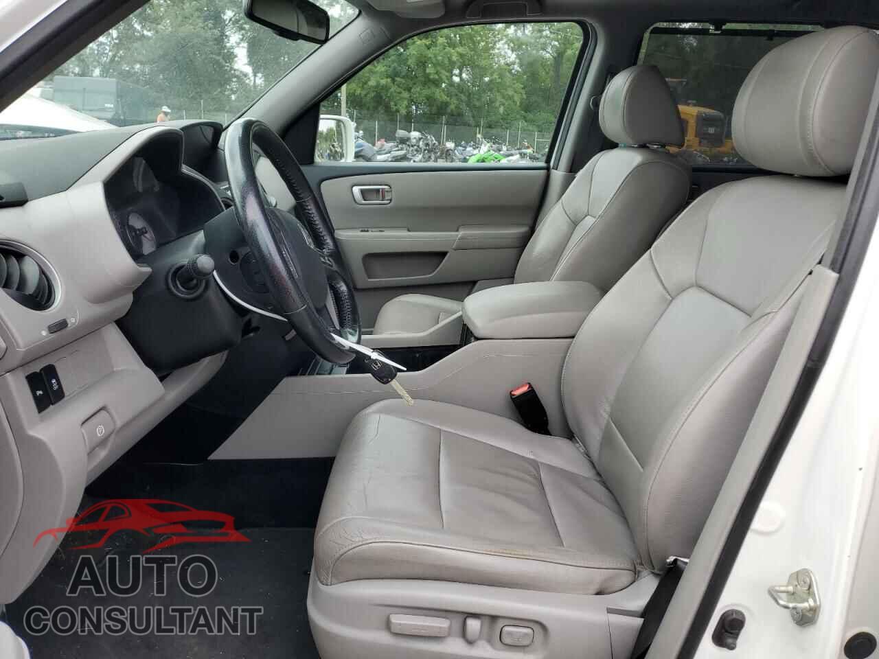 HONDA PILOT 2013 - 5FNYF3H93DB043485