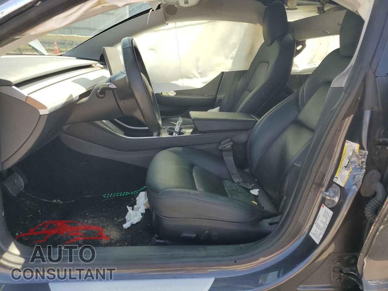 TESLA MODEL 3 2018 - 5YJ3E1EB0JF114355