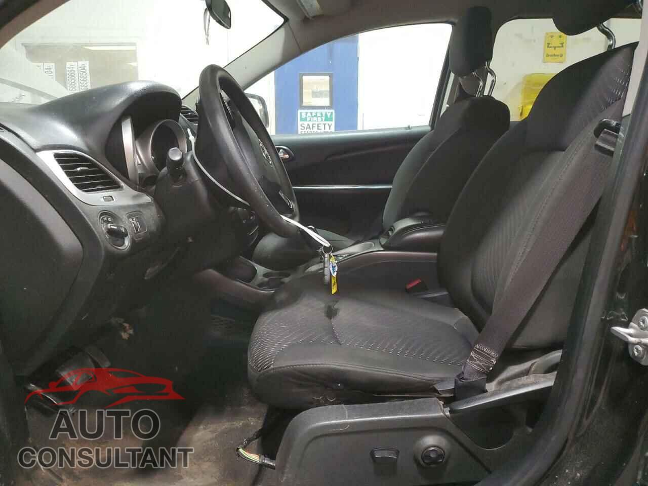 DODGE JOURNEY 2017 - 3C4PDCBG4HT572329