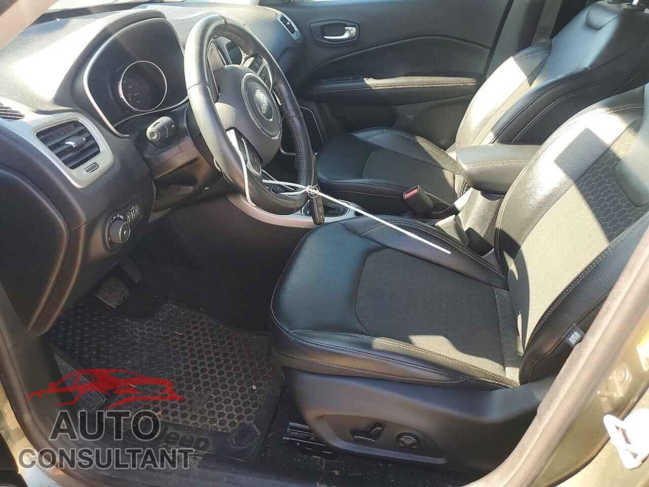 JEEP COMPASS 2018 - 3C4NJDBB7JT479465