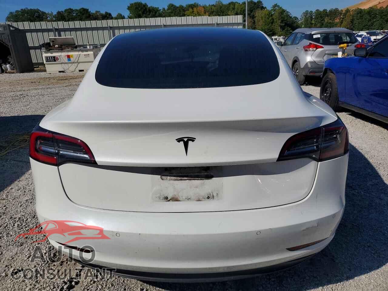 TESLA MODEL 3 2018 - 5YJ3E1EA6JF046019