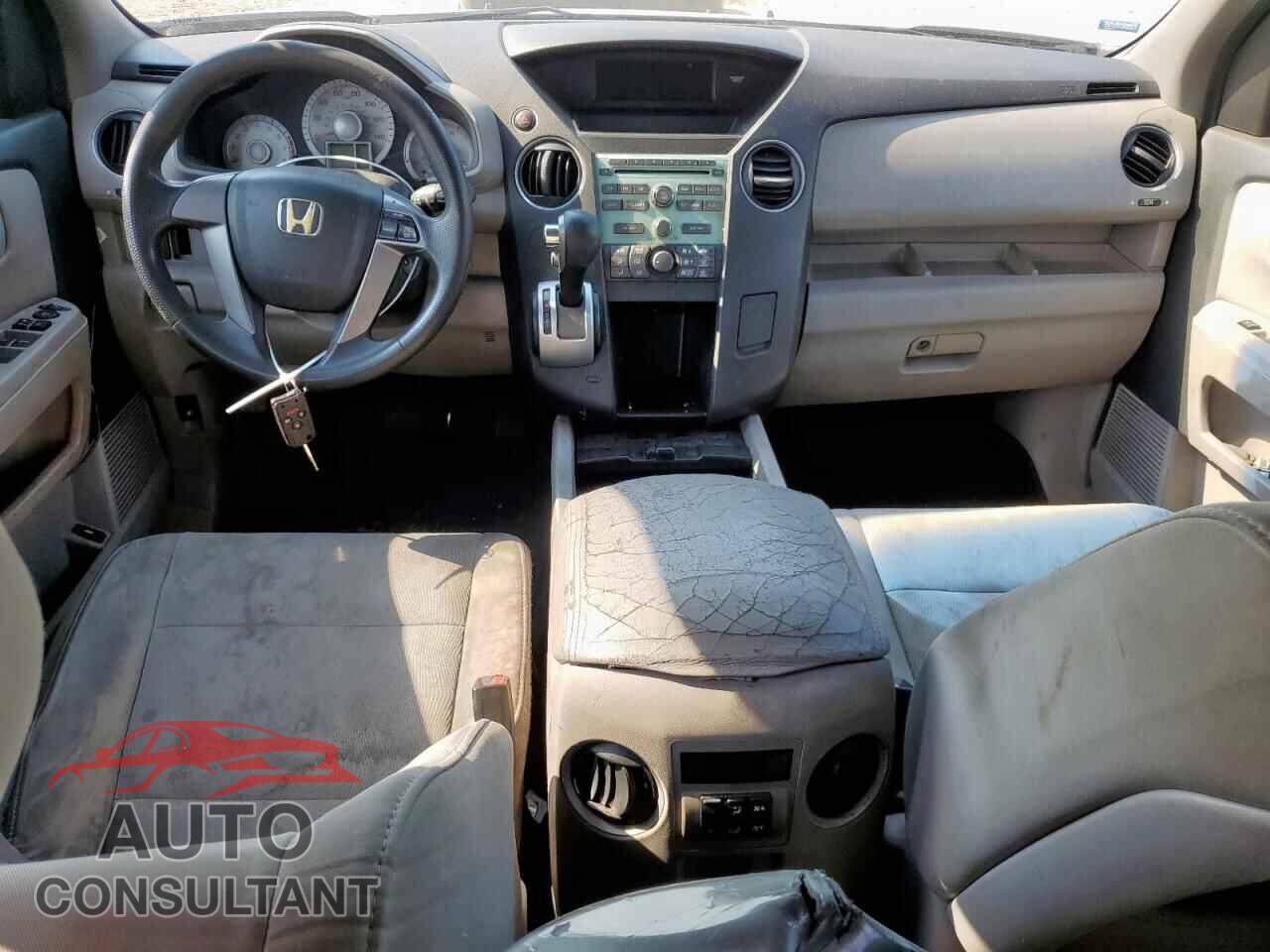 HONDA PILOT 2011 - 5FNYF3H22BB030596