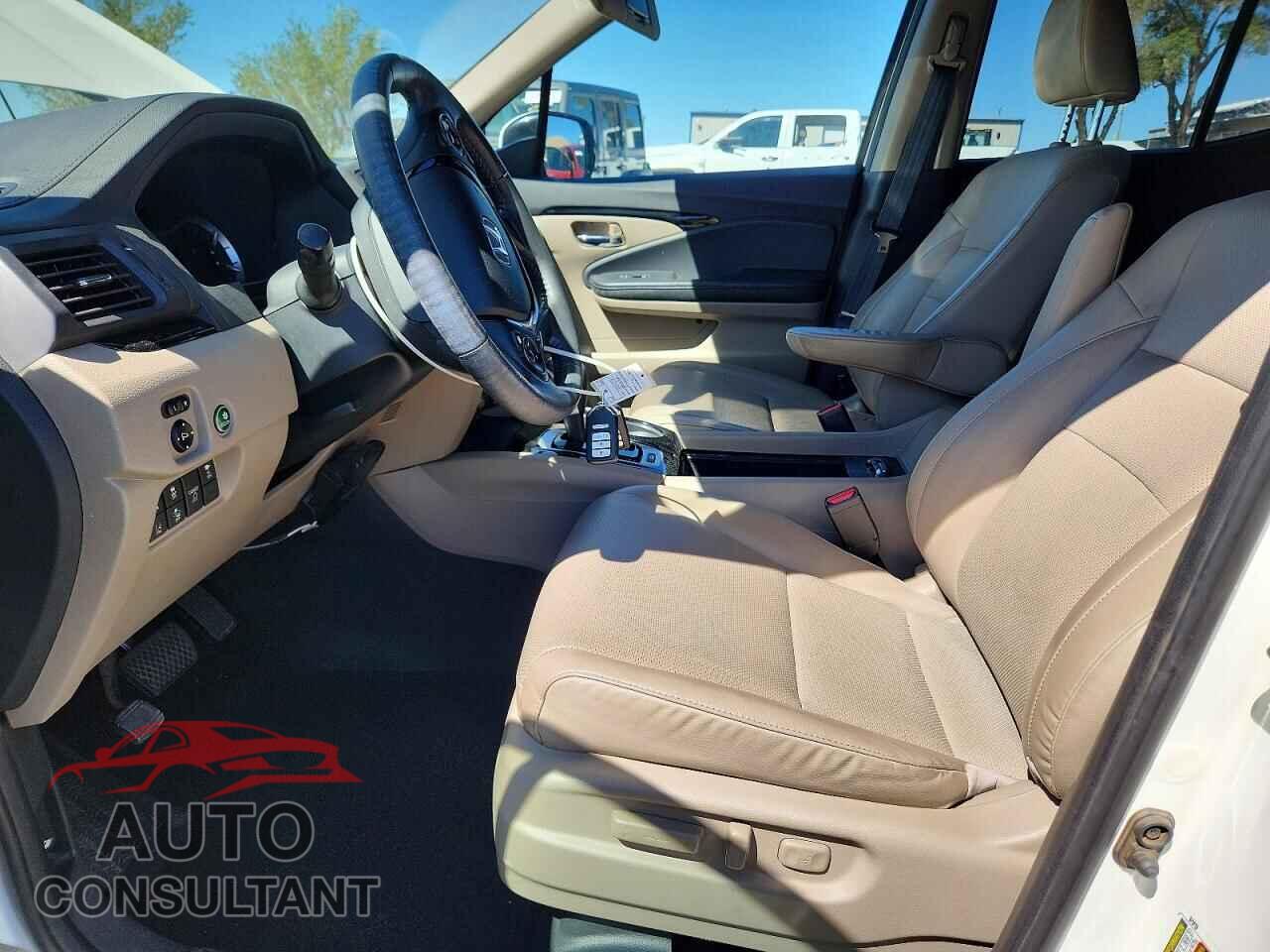 HONDA RIDGELINE 2017 - 5FPYK3F71HB023651