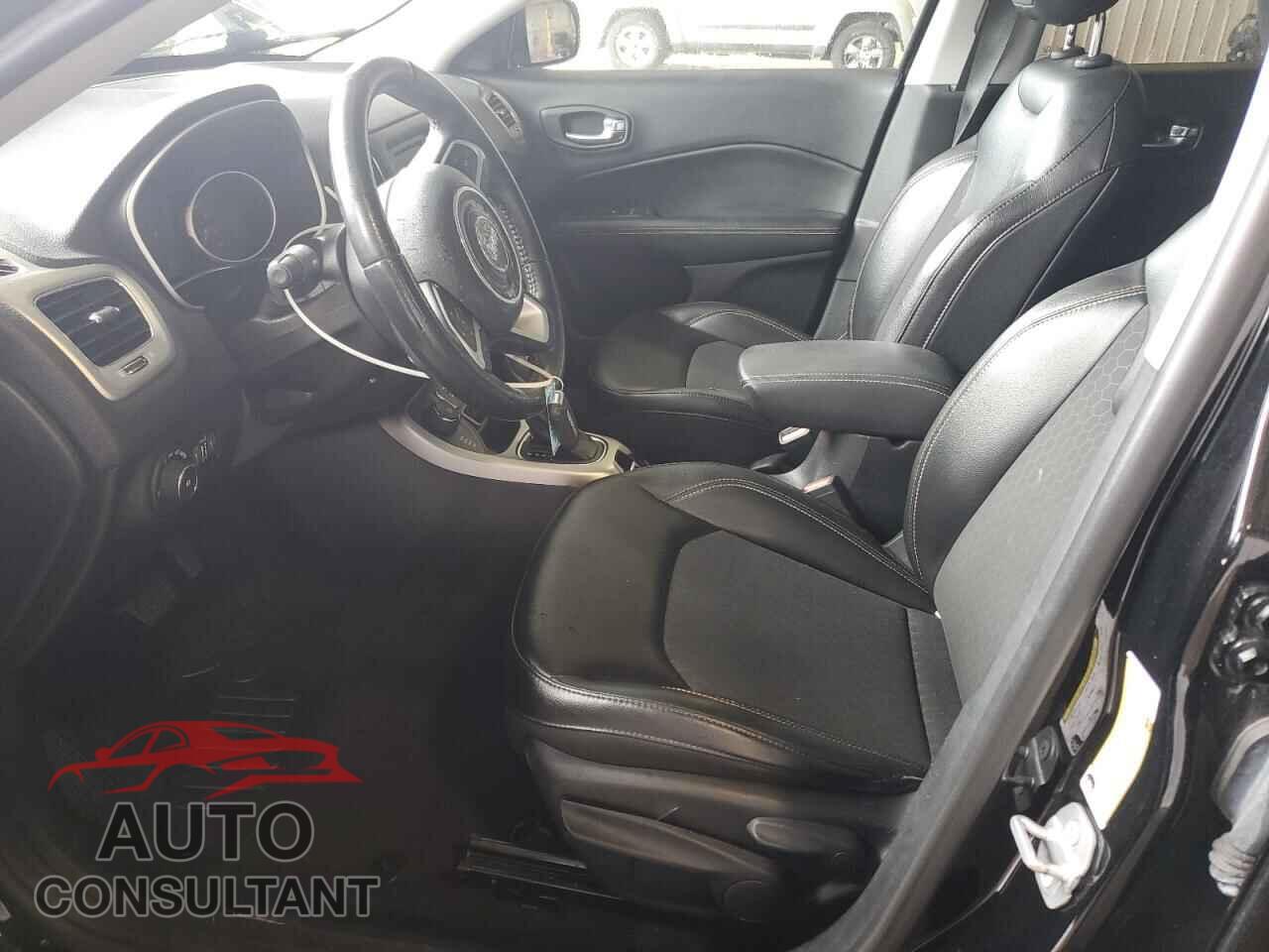 JEEP COMPASS 2018 - 3C4NJDBB2JT256394