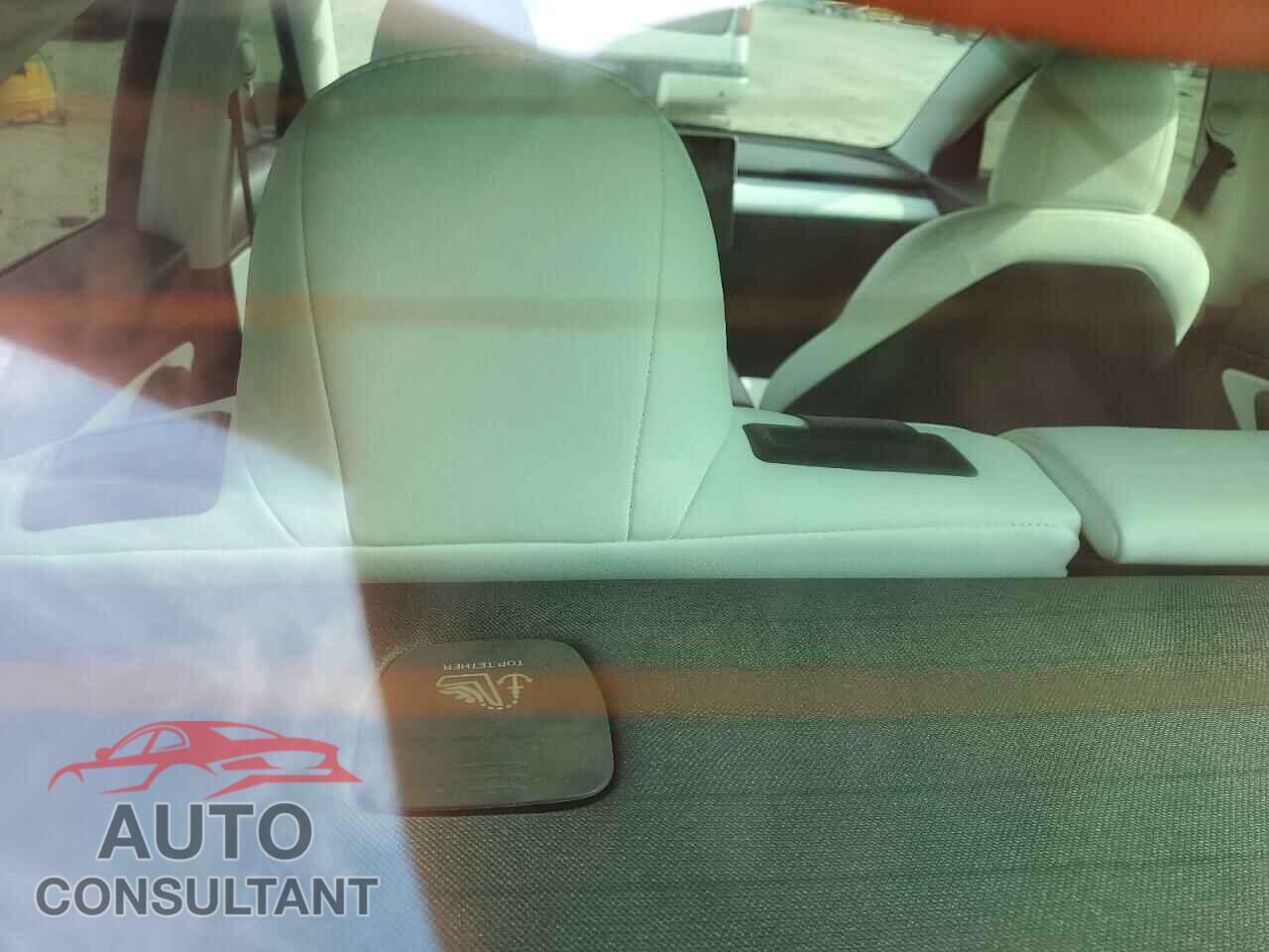 TESLA MODEL 3 2021 - 5YJ3E1EAXMF921638