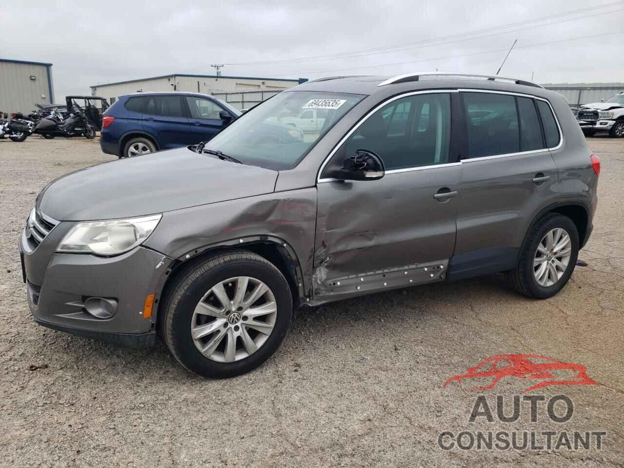 VOLKSWAGEN TIGUAN 2009 - WVGAV95N89W525702