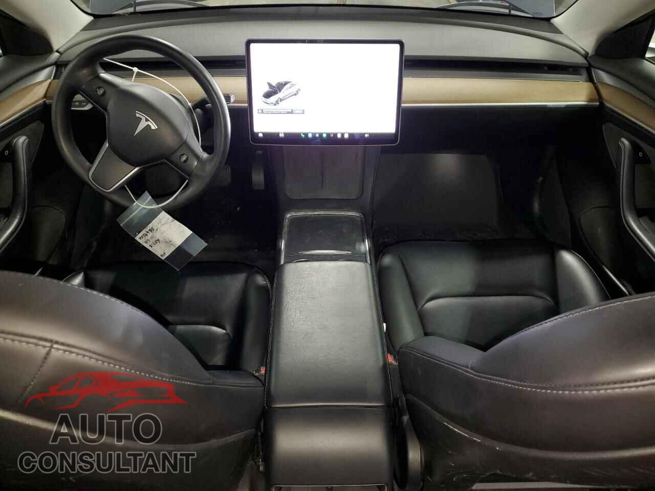 TESLA MODEL 3 2021 - 5YJ3E1EB0MF069843