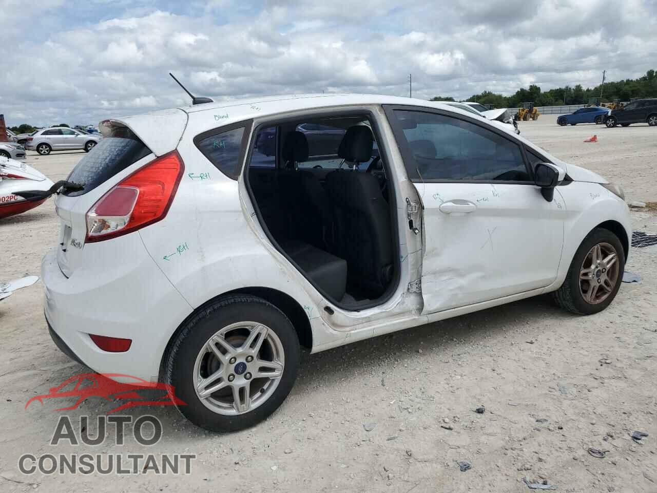 FORD FIESTA 2017 - 3FADP4EJ5HM135477