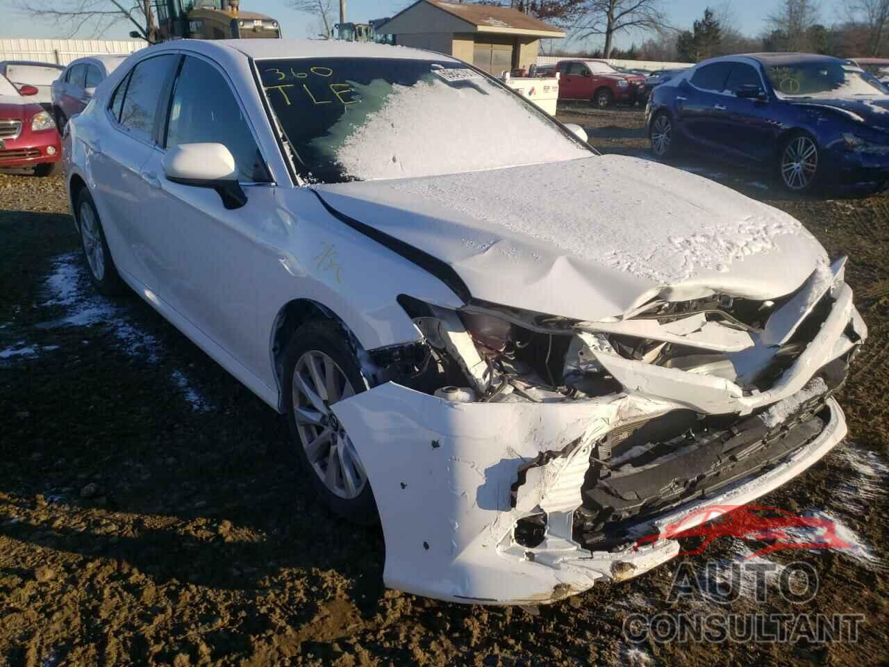 TOYOTA CAMRY 2018 - 4T1B11HK5JU089653