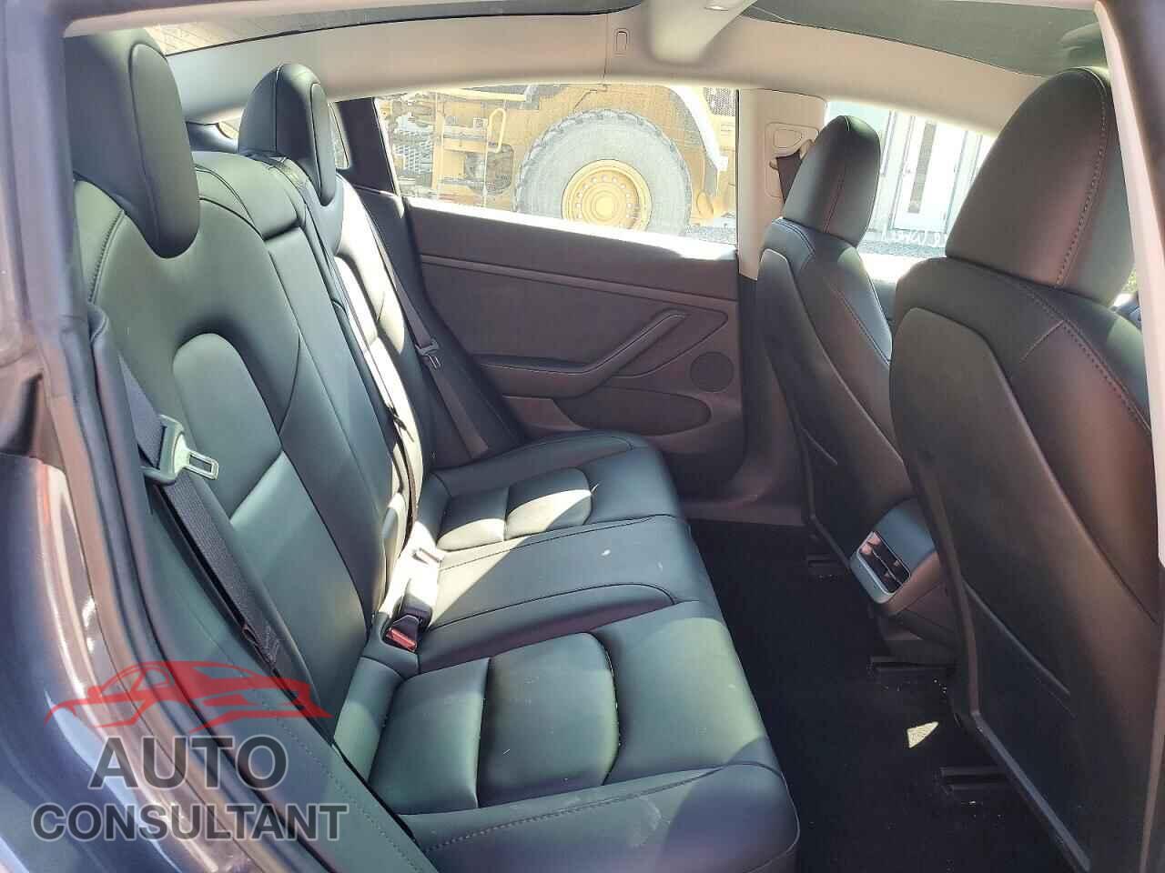 TESLA MODEL 3 2023 - 5YJ3E1EAXPF695444
