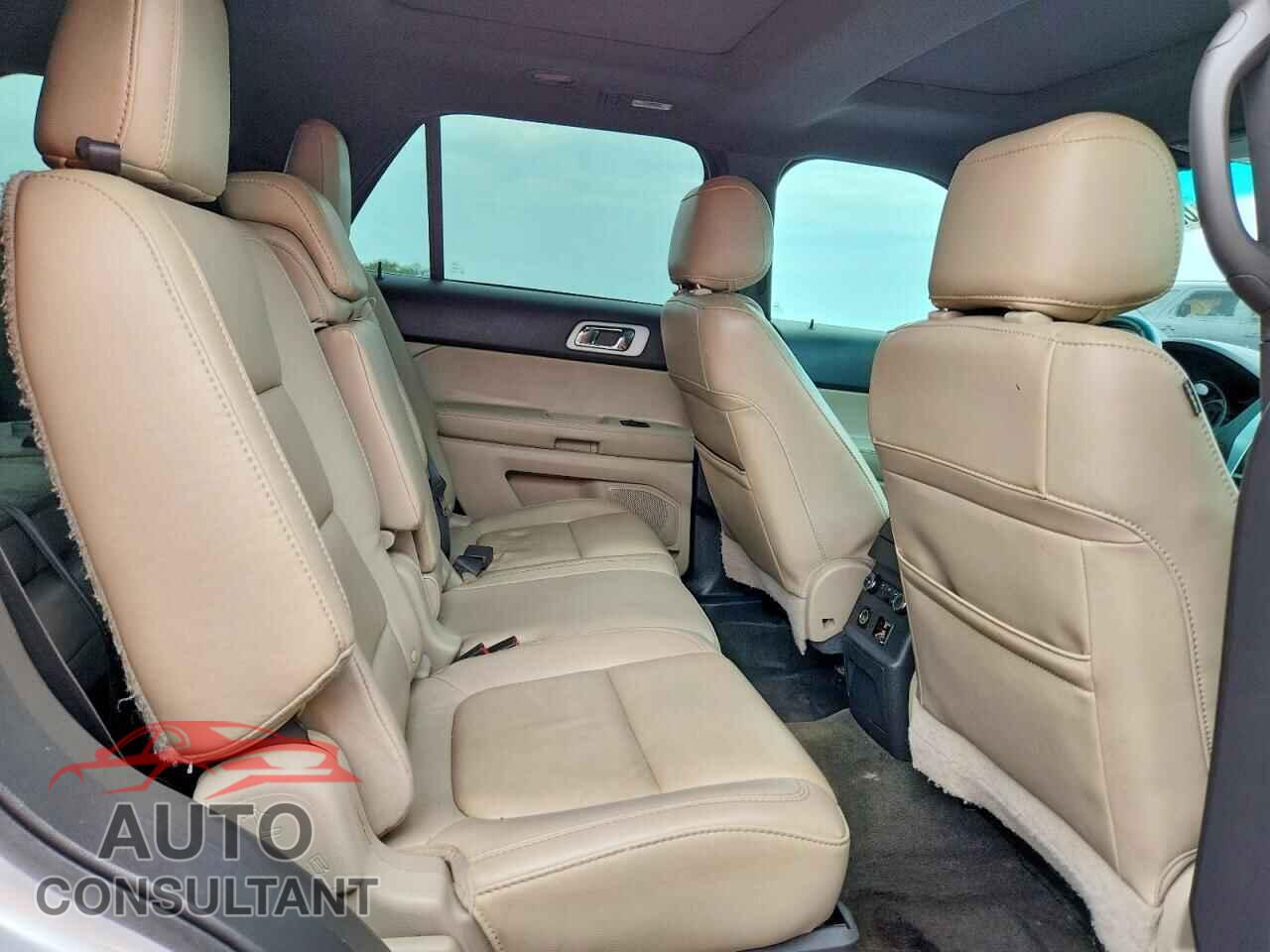 FORD EXPLORER 2015 - 1FM5K7F81FGA04091
