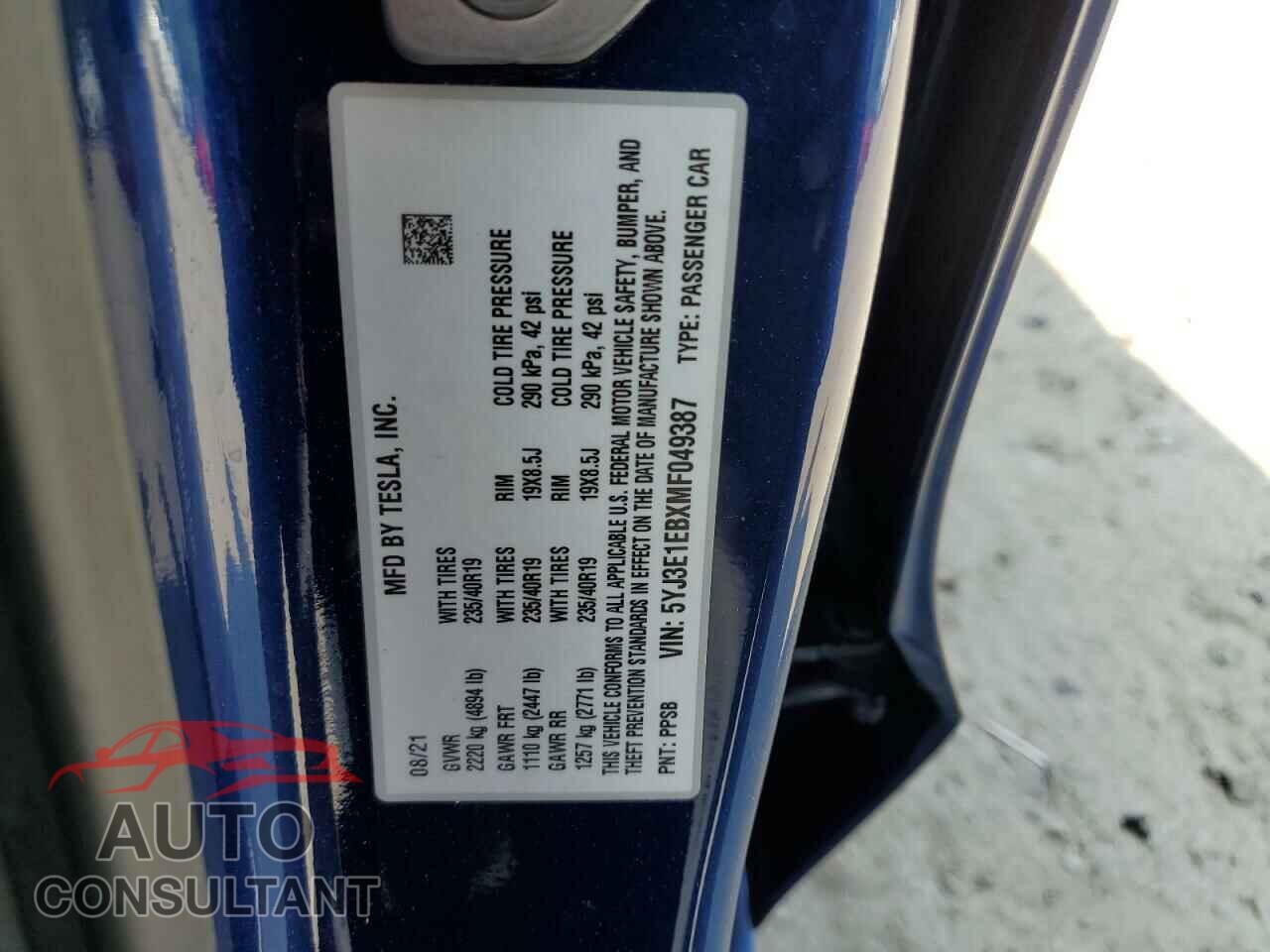 TESLA MODEL 3 2021 - 5YJ3E1EBXMF049387