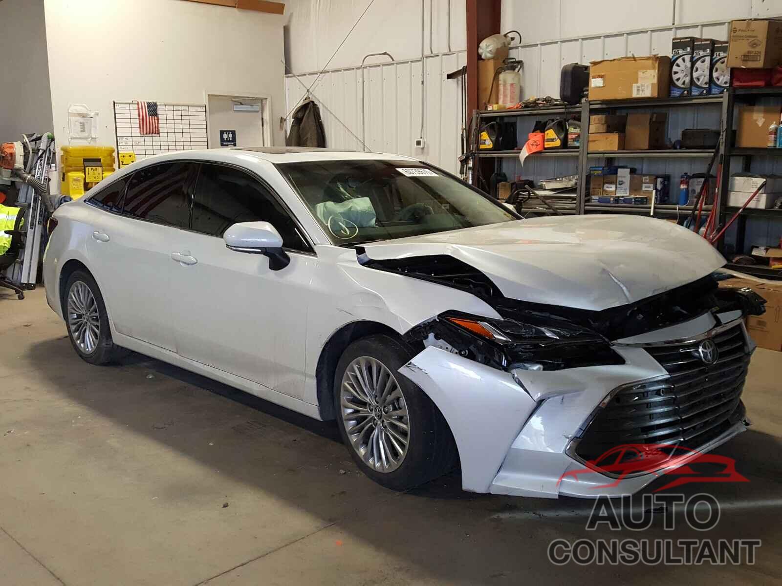 TOYOTA AVALON 2019 - 4T1BZ1FB3KU022627