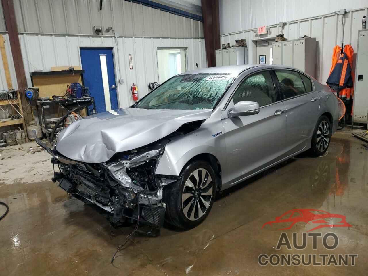 HONDA ACCORD 2017 - JHMCR6F33HC012014