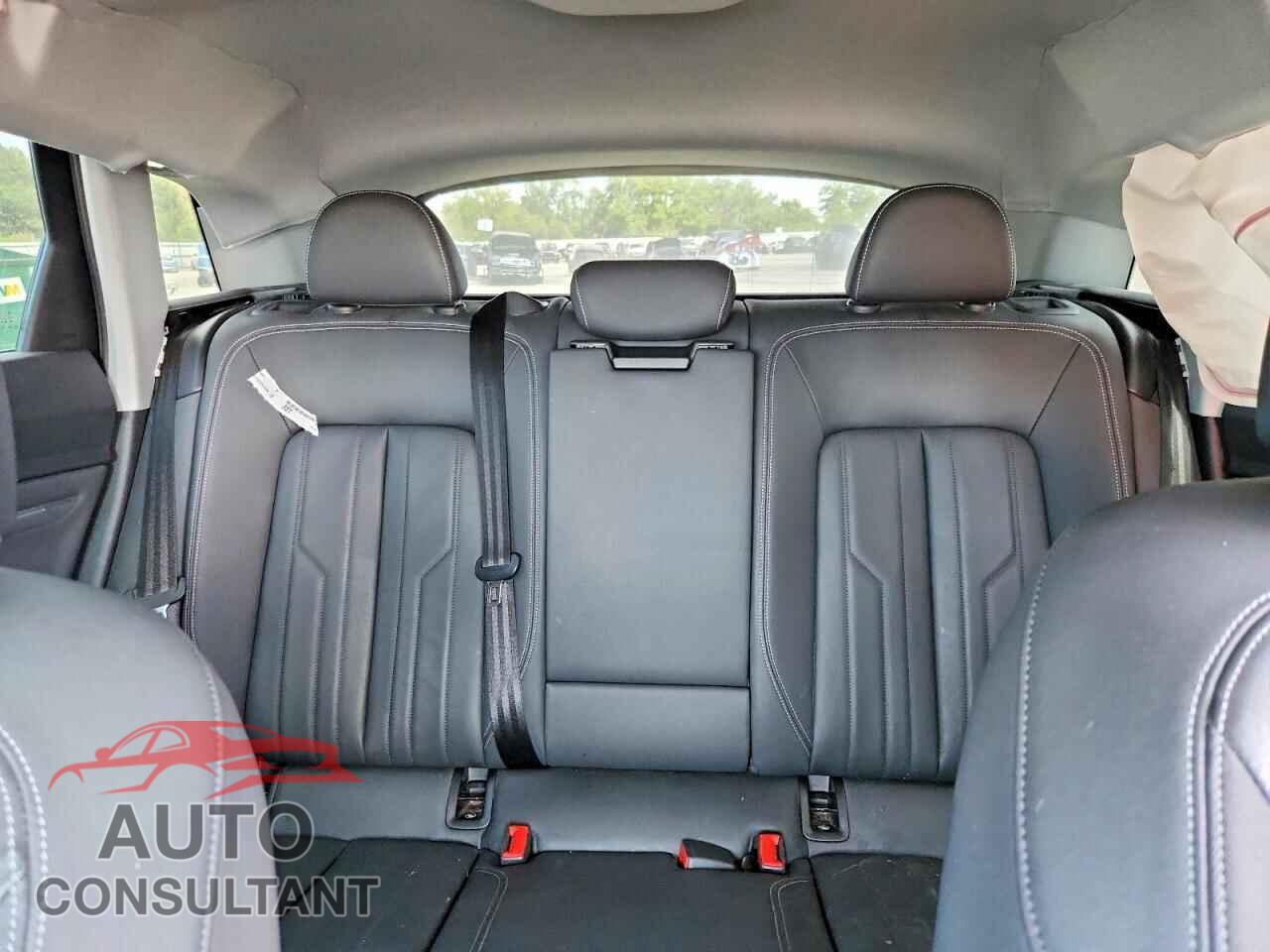 AUDI E-TRON 2021 - WA1AAAGE2MB006024