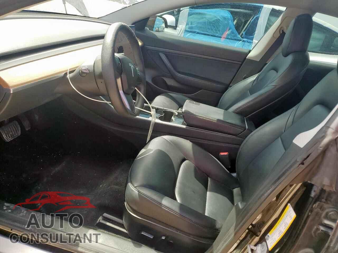 TESLA MODEL 3 2020 - 5YJ3E1EA8LF606433