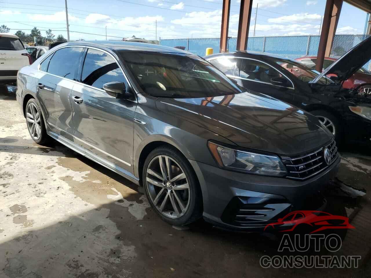 VOLKSWAGEN PASSAT 2017 - 1VWDT7A32HC051355