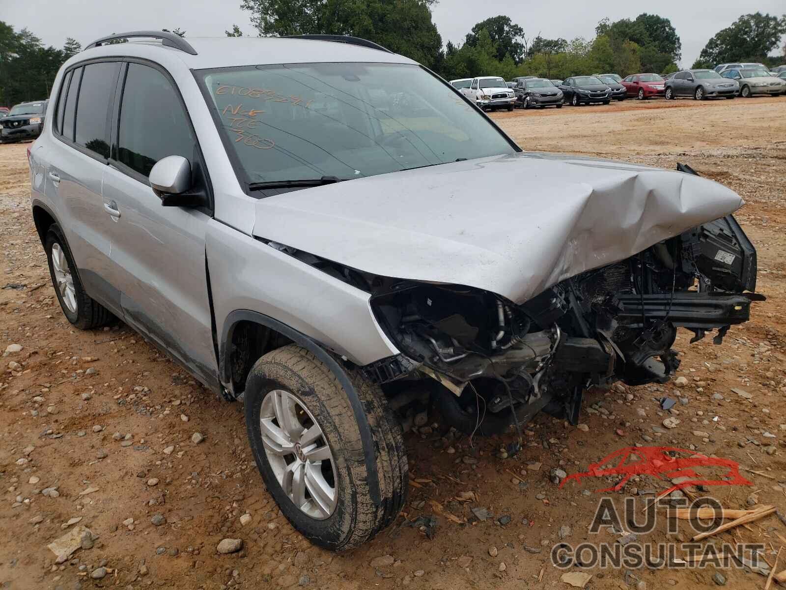 VOLKSWAGEN TIGUAN 2016 - WVGAV7AX3GW515832