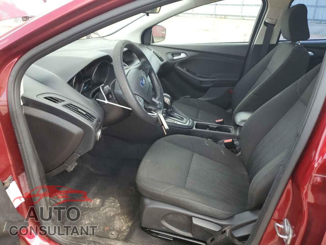 FORD FOCUS 2017 - 1FADP3F22HL215189