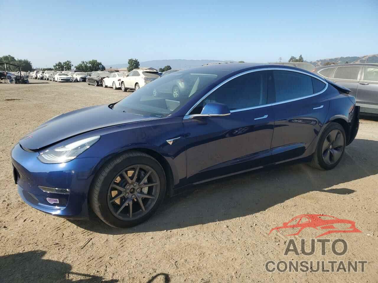 TESLA MODEL 3 2018 - 5YJ3E1EB1JF090082