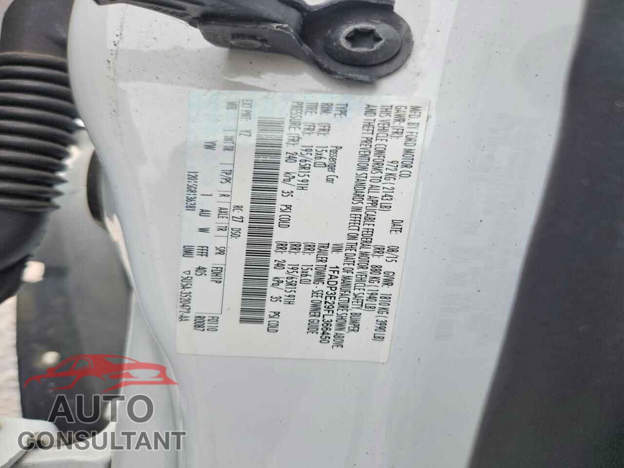 FORD FOCUS 2015 - 1FADP3E29FL366450