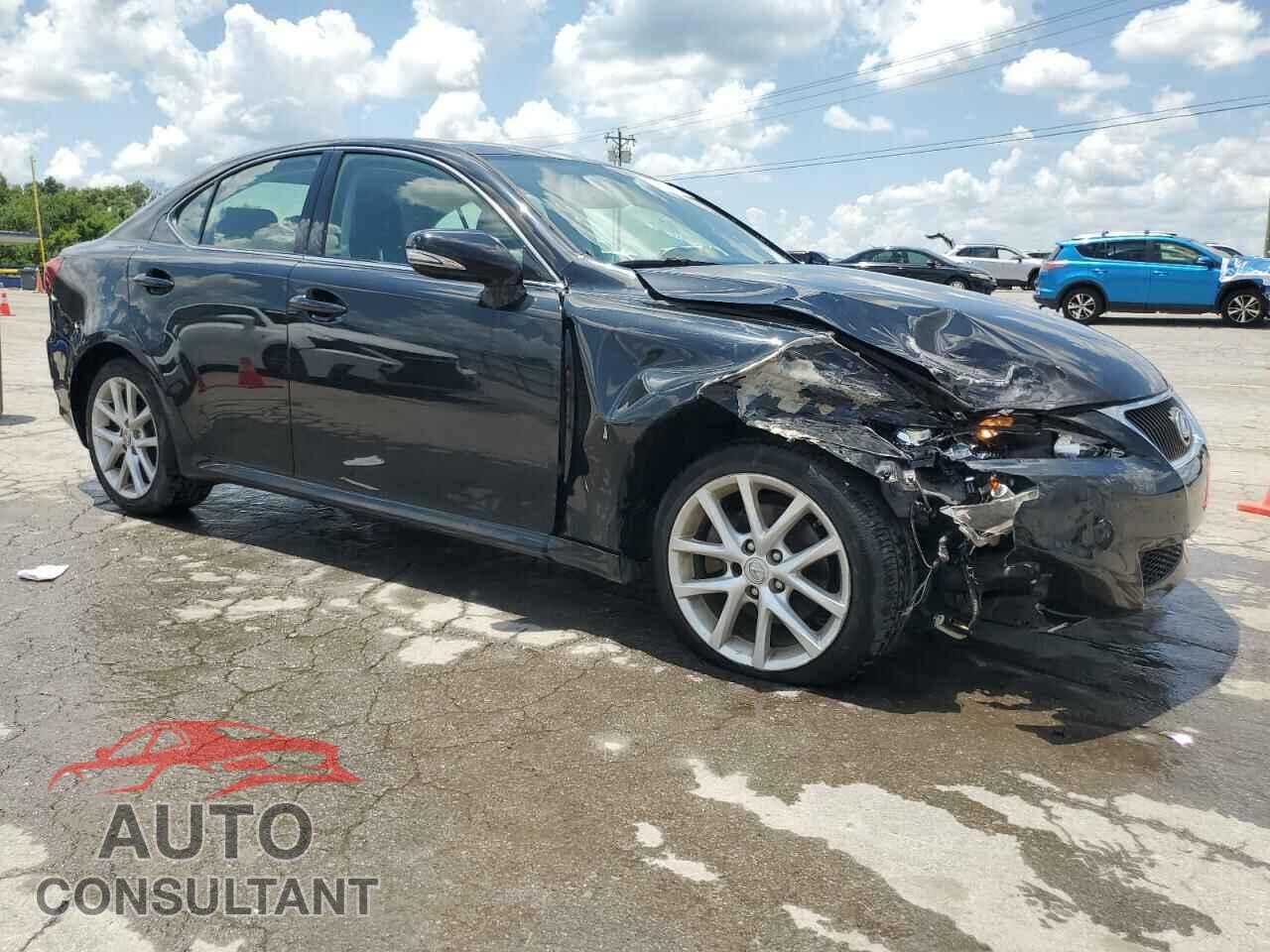 LEXUS IS 2011 - JTHCF5C20B5049838