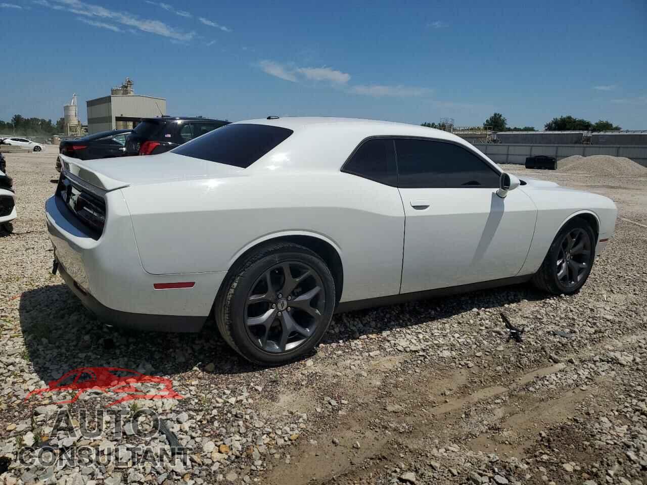 DODGE CHALLENGER 2018 - 2C3CDZBT8JH131000